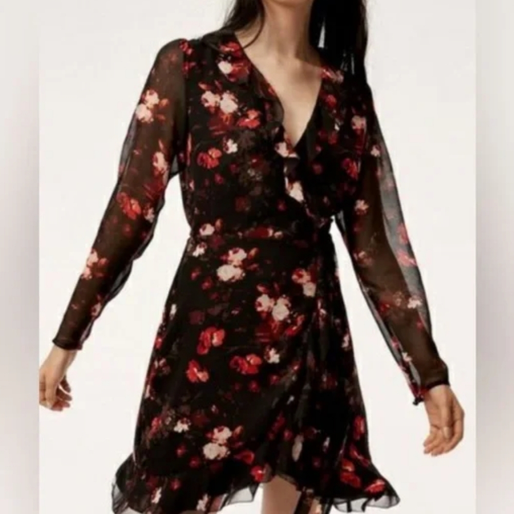 Aritzia wrap dress- xs